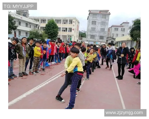 十年后中国足球的璀璨星辰:未来球星崛起与国际赛场的光辉时刻 十年后中国足球的璀璨星辰:未来球星崛起与国际赛场的光辉时刻